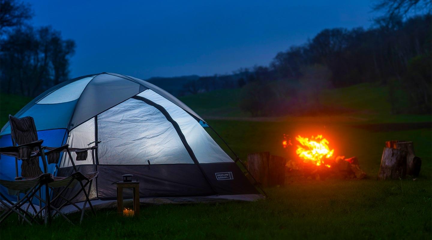 Vaizdo rezultatas pagal užklausą „camping in tent“